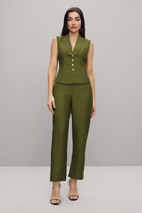 Blusa Alfaiataria Lisa Com Gola Xale