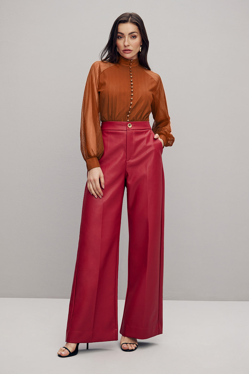 Blusa Mangas Longas Com Abotoamento Frontal