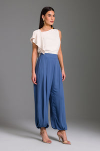 Calça Ampla Lisa Com Pregas