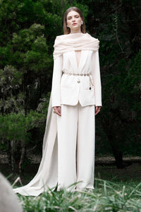 Blazer Reto Liso Com Recortes