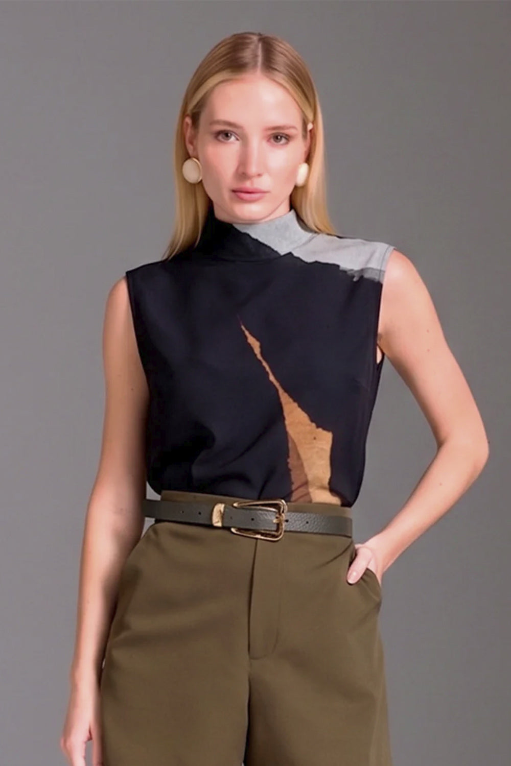 Blusa Ajustada Estampada Gola Alta