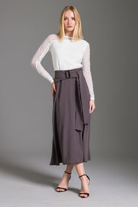 Blusa Ajustada Lisa Com Transparência