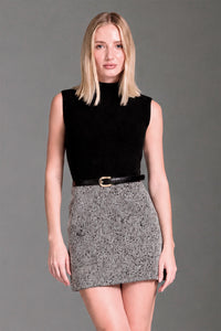 Blusa Ajustada Gola Alta