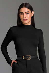 Blusa Ajustada Lisa Gola Alta Com Mangas Longas