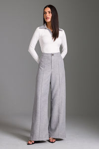 Calça Wide Lisa Com Bolsos