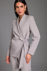 Blazer Reto Risca De Giz Com Amarração
