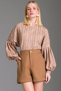 Short Alfaiataria Liso Com Detalhe Na Barra