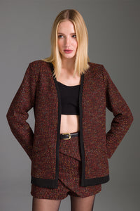 Top Ajustado Liso Com Recortes