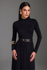 Vestido Longo Liso Gola Alta