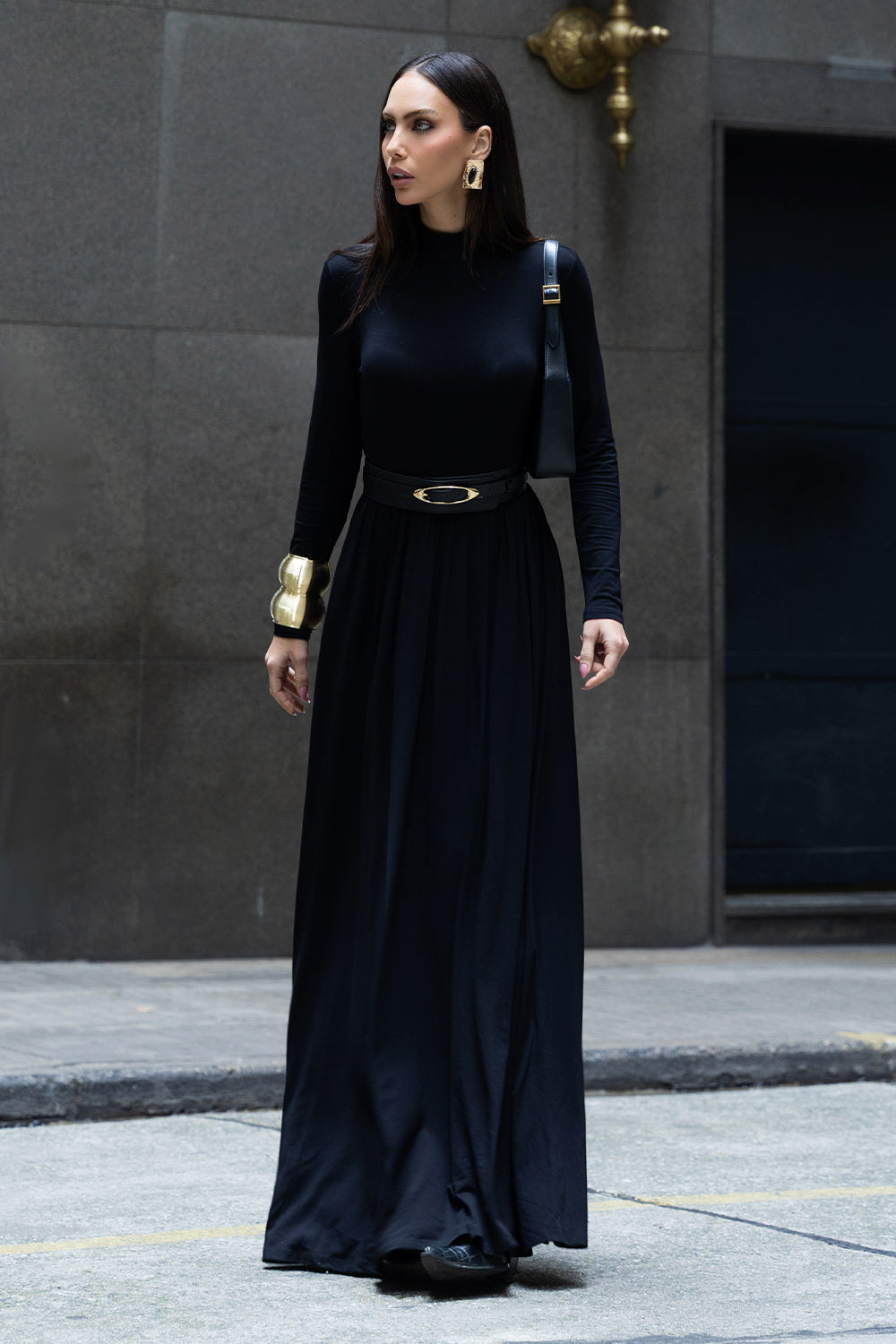 Vestido Longo Liso Gola Alta