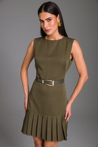Vestido Curto Liso Com Pregas