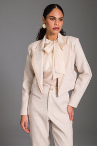 Blazer Cropped Liso Com Bolso Embutido