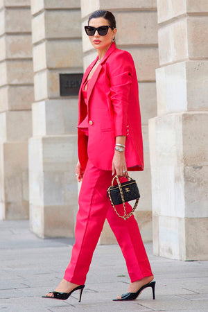 Hit Pink
