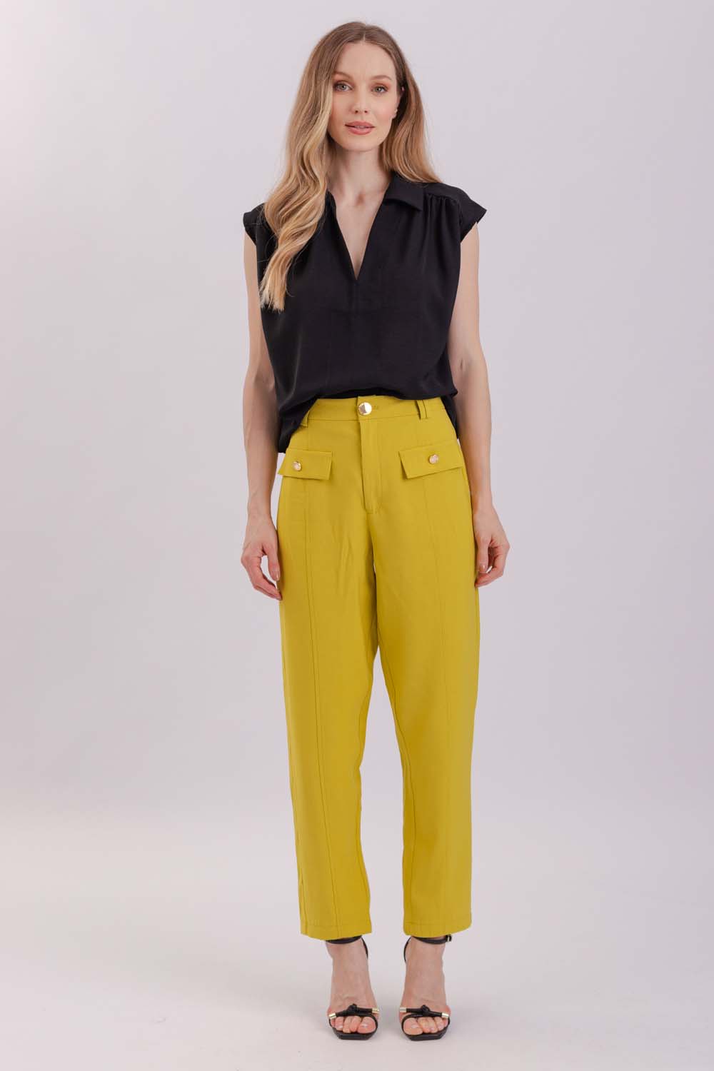 Calça Alfaiataria Lisa Com Lapelas