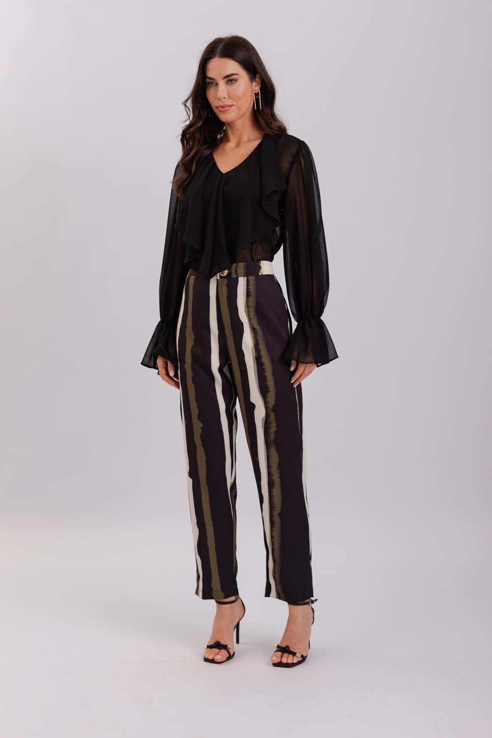 Calça Alfaiataria Com Bolsos Faca