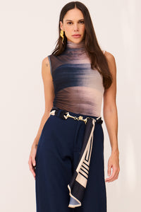 Blusa Ajustada Estampada Com Gola Alta