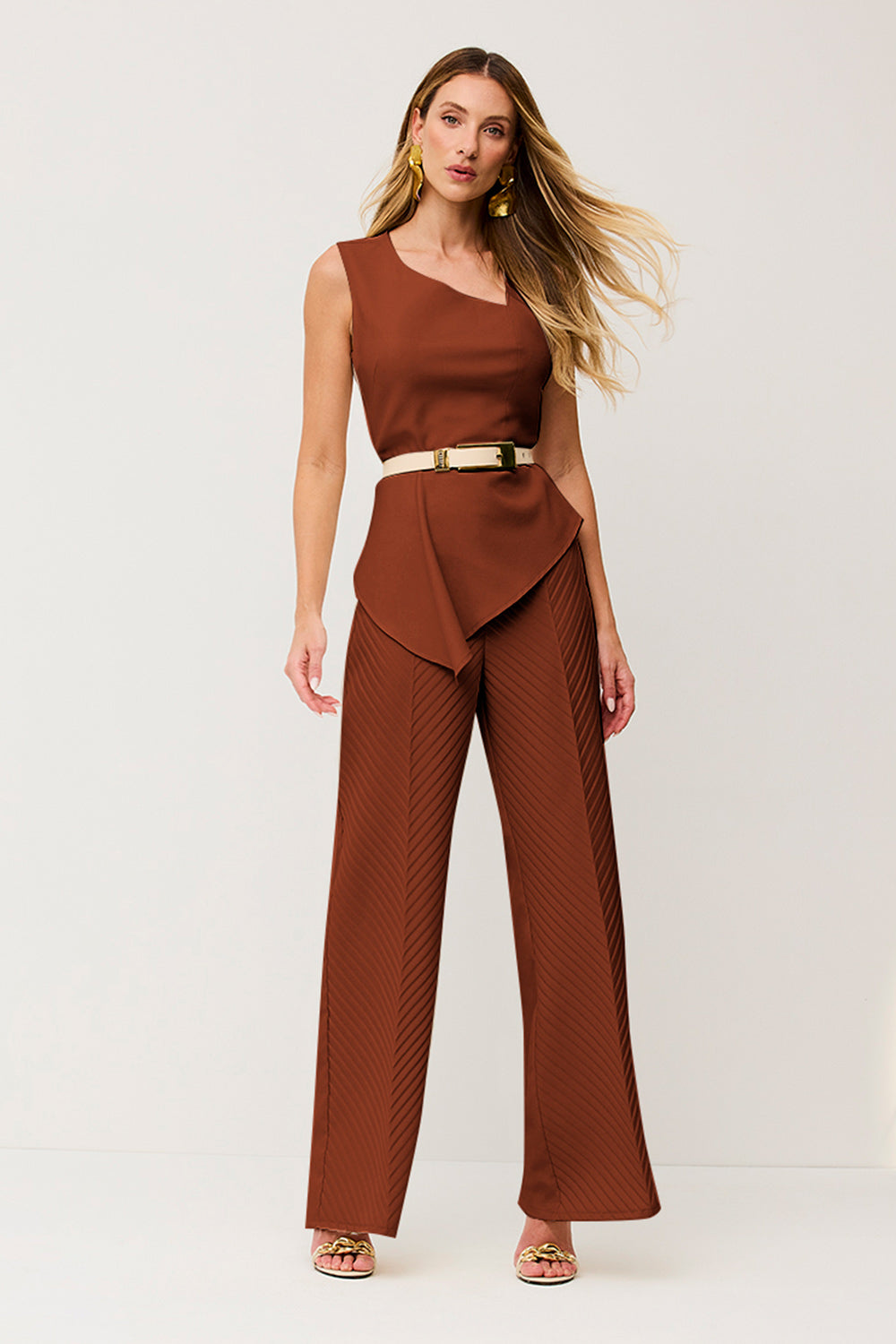 Blusa Alfaiataria Lisa Com Babado