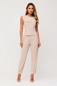 Blusa Ajustada Lisa Com Tomas