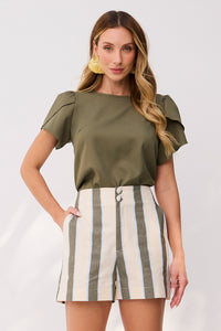 Short Listrado Com Bolsos Faca