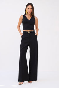 Top Ajustado Liso Decote V