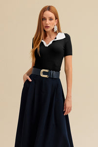 Blusa Ajustada Lisa Com Gola