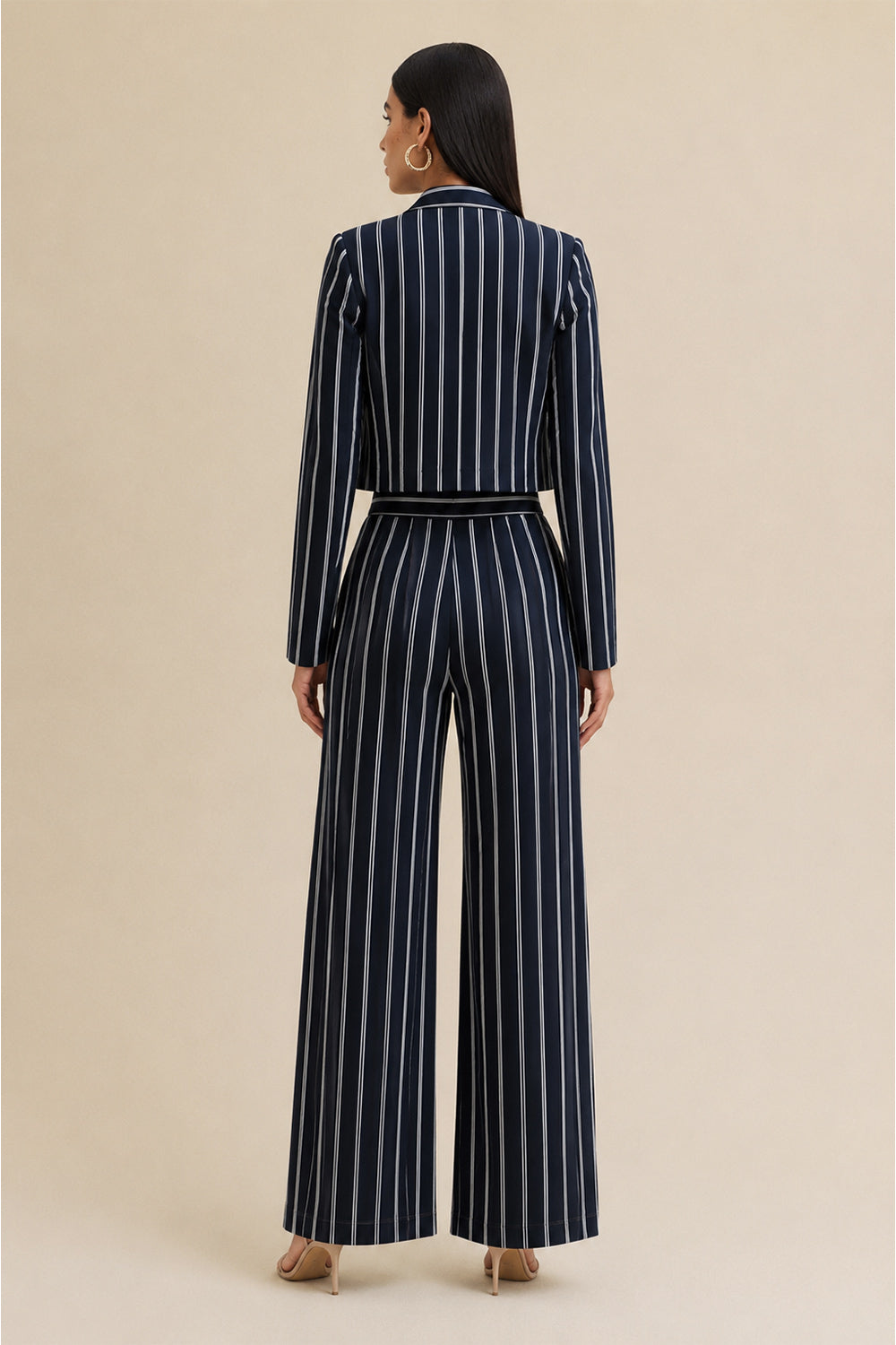 Calça Wide Listrada Com Bolsos Faca