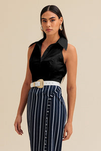 Camisa Ajustada Lisa Com Recortes