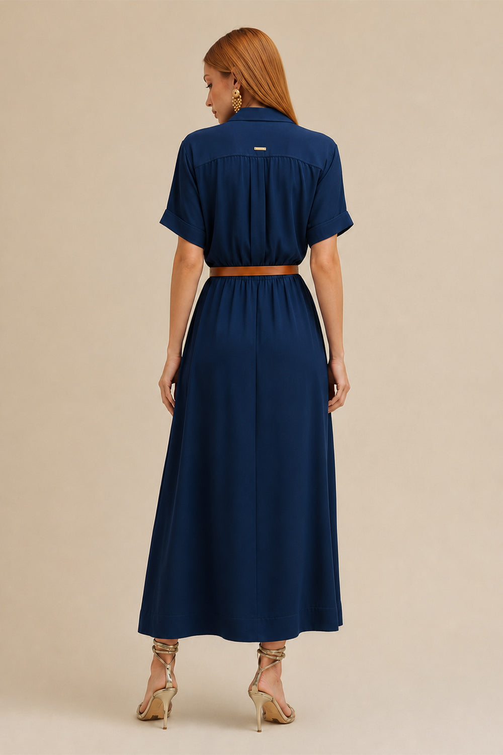 Vestido Super Midi Liso Com Gola