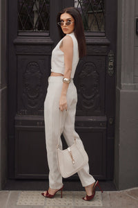Calça Reta Lisa Com Bolsos