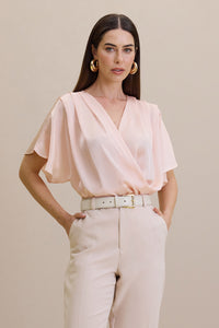 Blusa Leve Lisa Com Decote Cachecouer