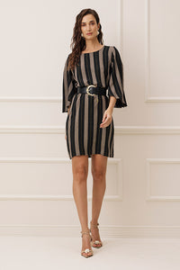 Vestido Curto Listrado Com Mangas Amplas