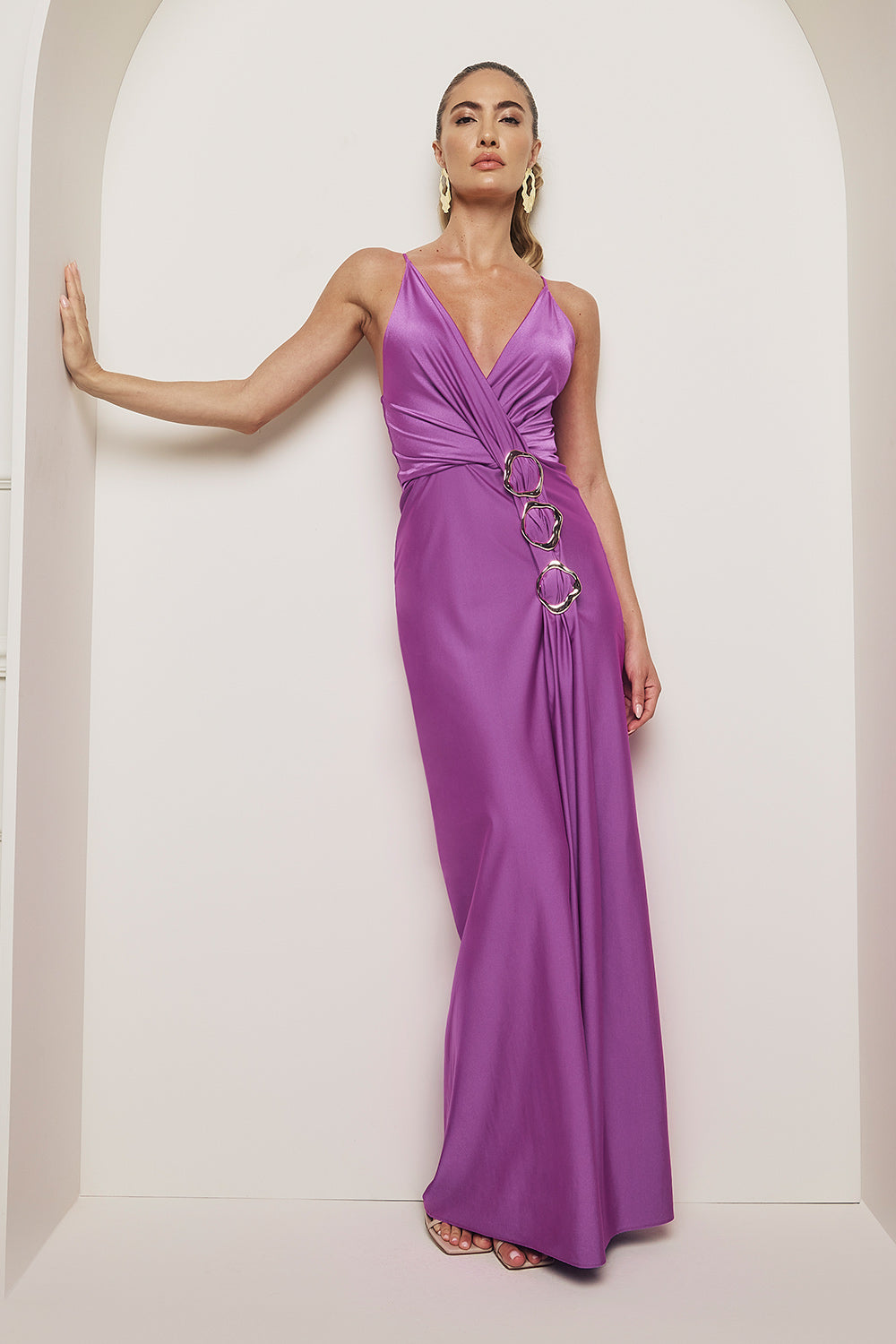 426251VIOLETANYXG