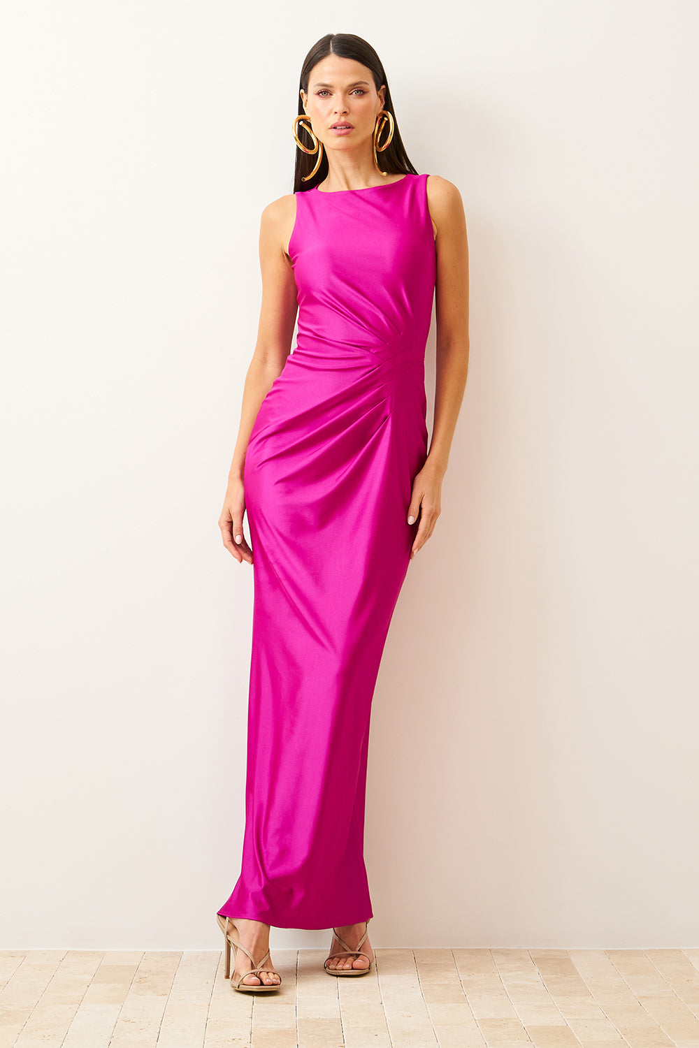 Vestido Longo Liso Com Pregas