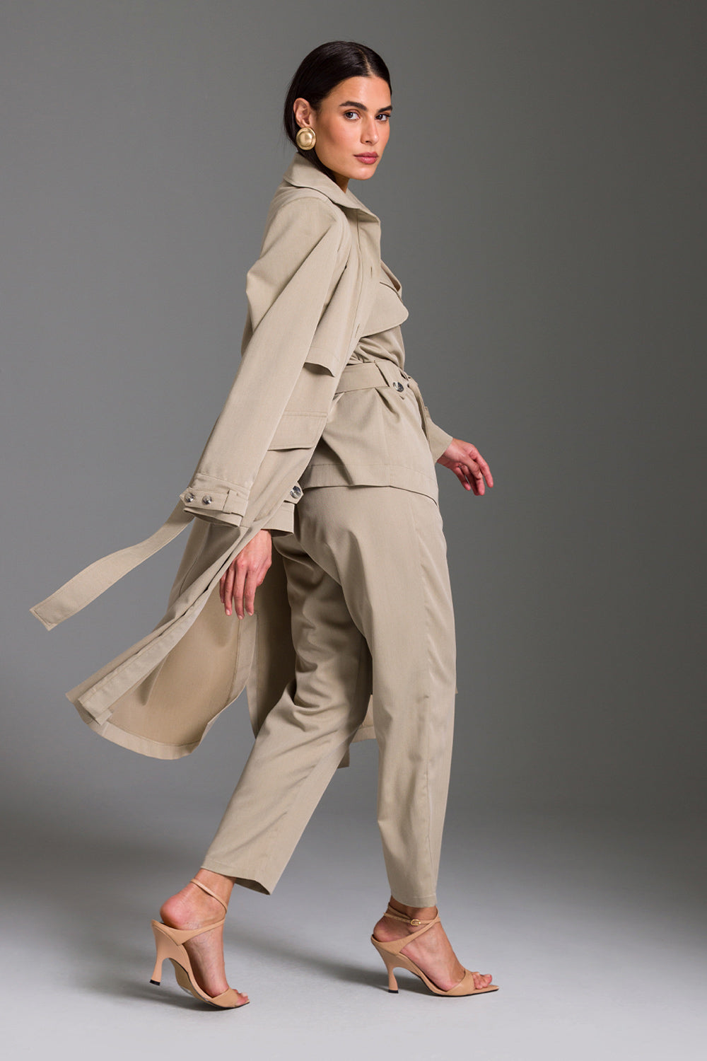 Casaco Trench Coat Liso Com Amarração